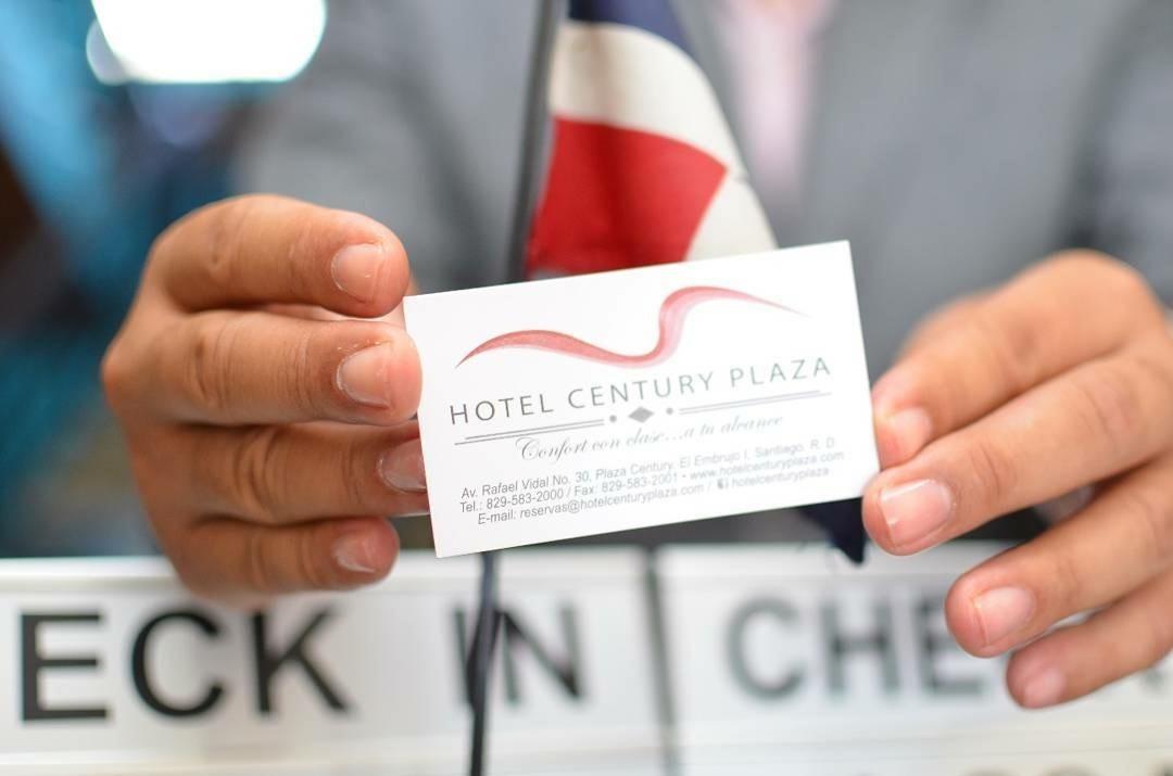 Hotel Century Plaza Сантьяго-де-лос-Кабальерос Экстерьер фото